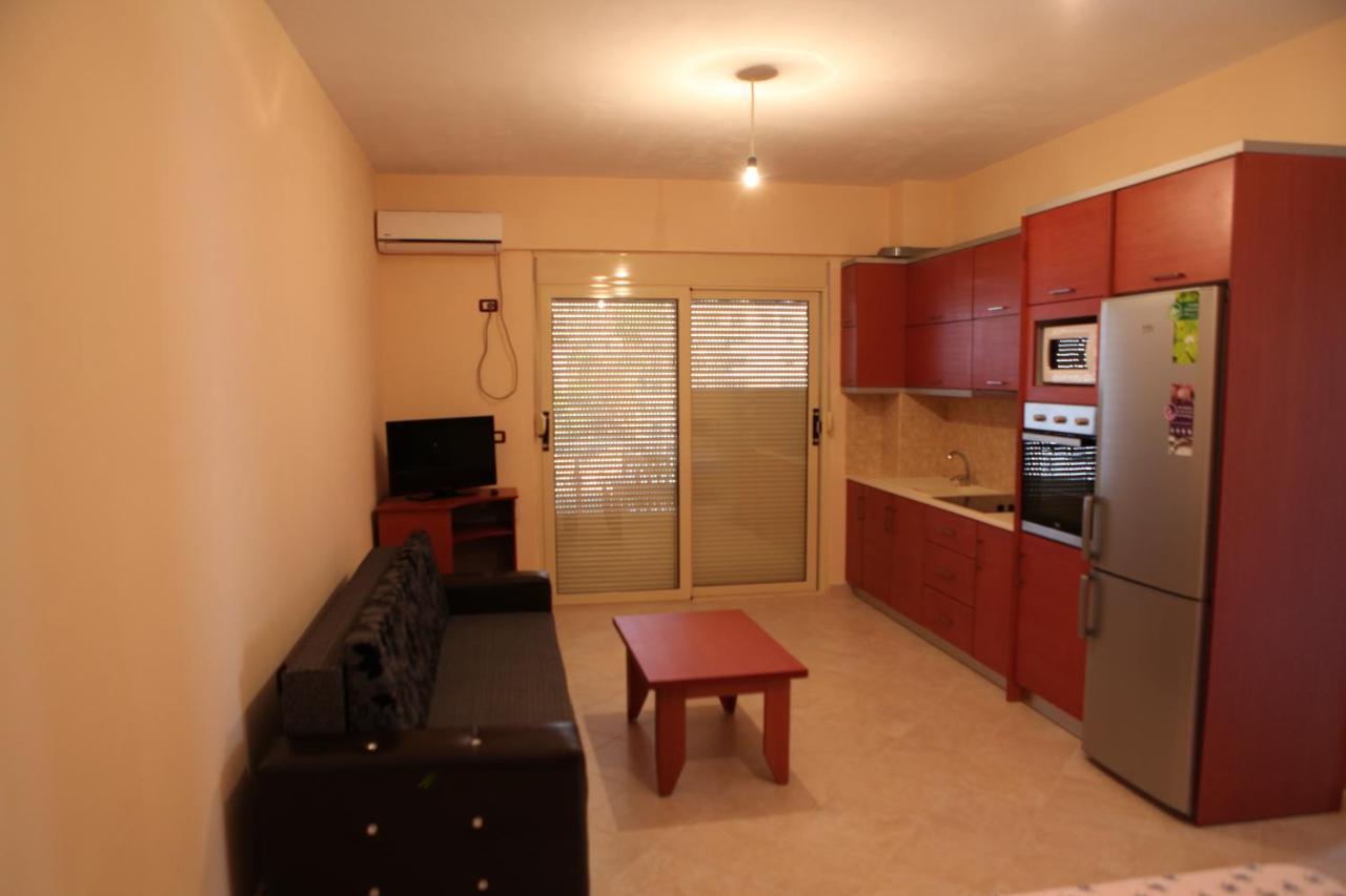 Bakija Apartments Sarande Bilik gambar