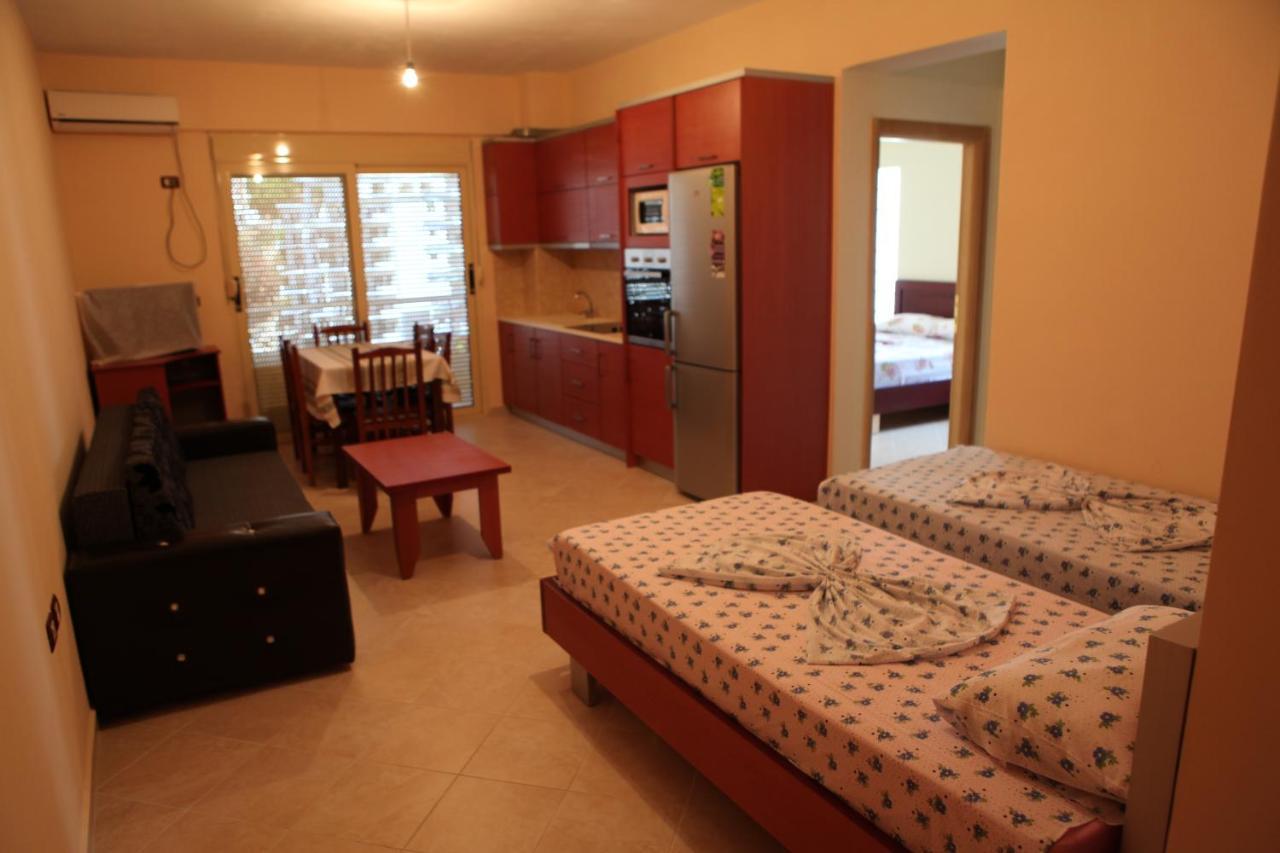 Bakija Apartments Sarande Bilik gambar