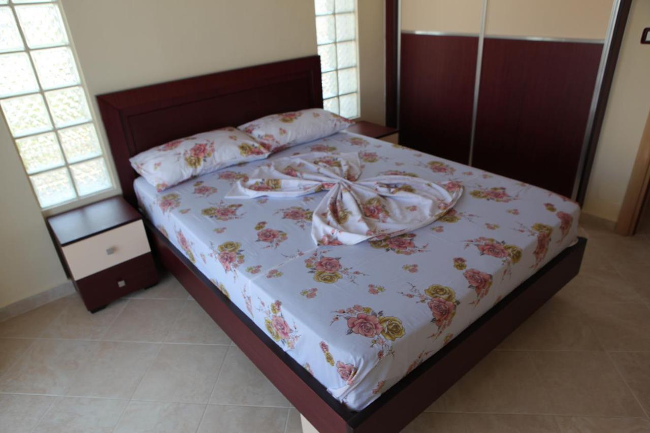Bakija Apartments Sarande Bilik gambar